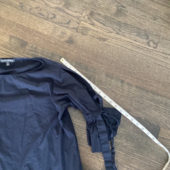 Banana Republic Navy Blue Dress Shirt Bow Sleeves Medium M EUC Blouse - Picture 6 of 9